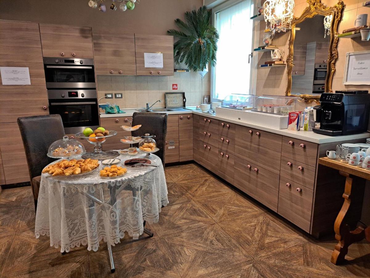 051 Room & Breakfast Μπολόνια Εξωτερικό φωτογραφία